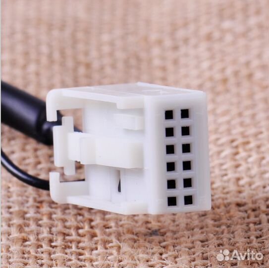 Адаптер USB и AUX для автомобилей Skoda