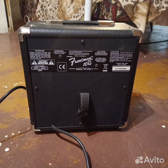Гитарный комбоусилитель Fender Frontman 10g