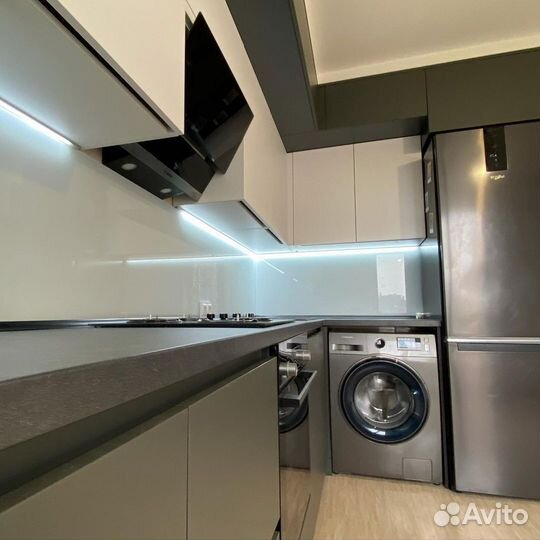 Кухня под ключ в 2 ряда от фабрики