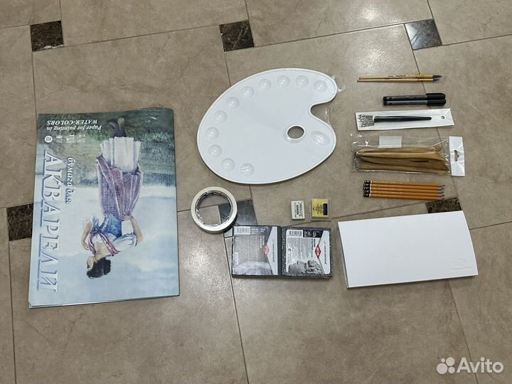 Папка для художника с пренадлежностями