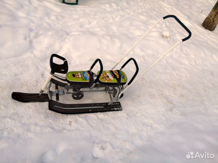 Снегокат с ручкой и колесами для двоих
