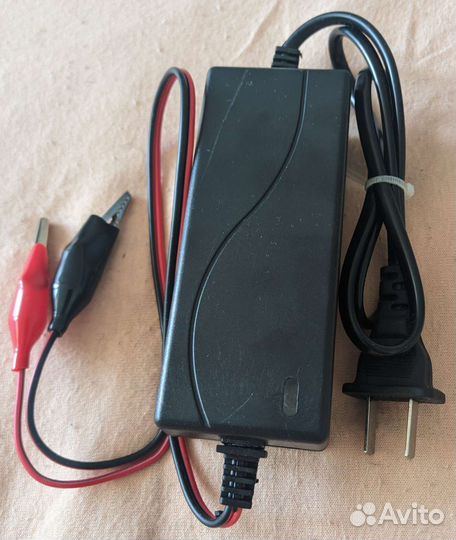 Зарядка для аккумулятора