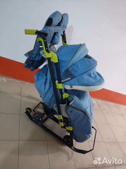 Коляска санки и велосипед