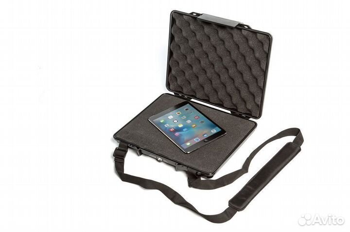 Кейс пластиковый для iPad