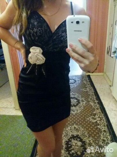 Синее платье