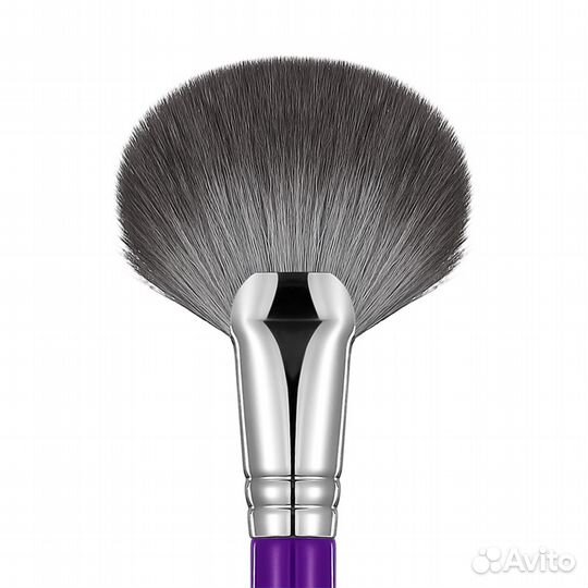 Eigshow Кисть веерная для макияжа лица F649S