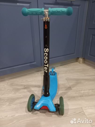 Самокат детский 3х-колёсный складной