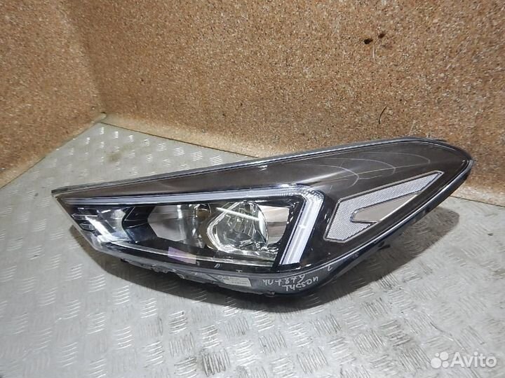 Фара левая Hyundai Tucson