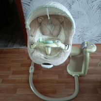 Укачивающий центр graco