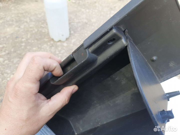 Бардачек ниссан патфайндер