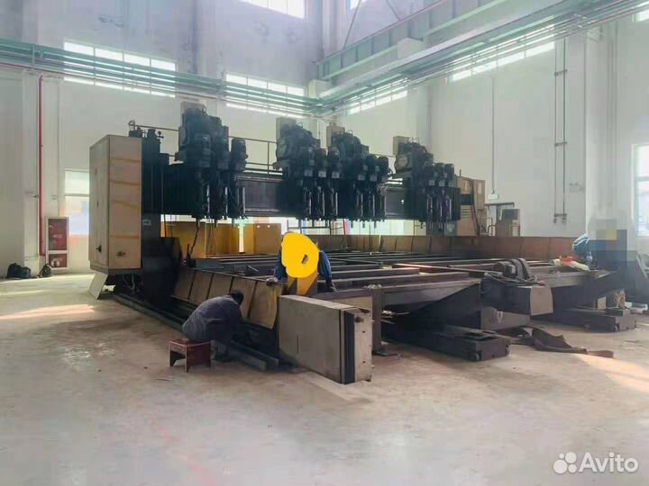 Вертикально сверлильный станок с чпу