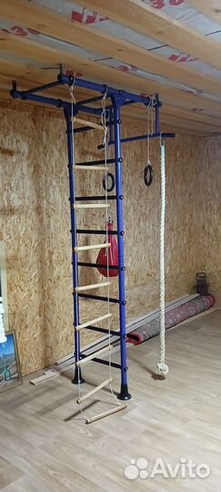 Спортивный уголок, шведская стенка с турником