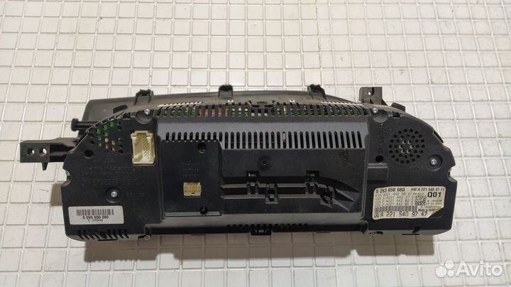 Панель приборов Mercedes W221