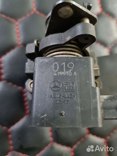 Датчик положения педали газа Mercedes W202
