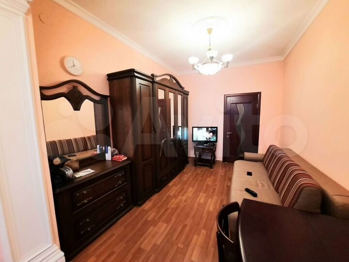 2-к. квартира, 87 м², 2/14 эт.