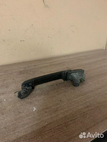 Ручка передняя левая Golf 3