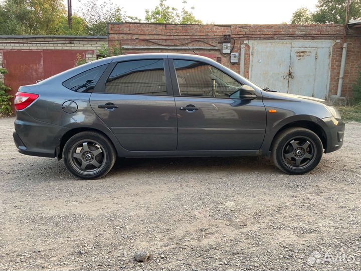 LADA Granta 1.6 МТ, 2015, 112 846 км