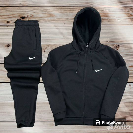 Флисовый спортивный костюм Nike