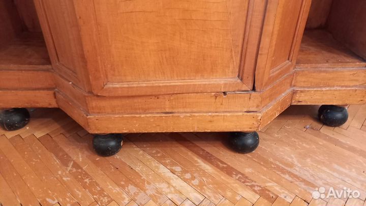 Буфет из натурального дерева