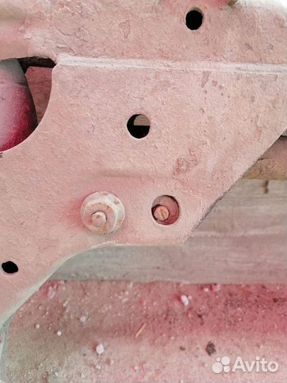 Задняя балка Volvo 850