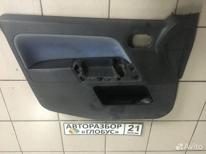 Обшивка двери передний левый Форд Фьюжн