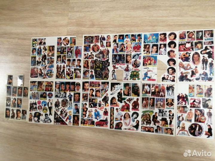 Наклейки, старбуки и автограммкарты из немецкого B