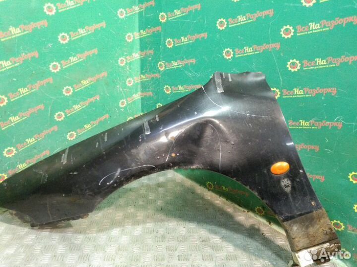 Крыло переднее левое Ford Mondeo 1 лифтбек
