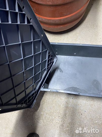 Ящик пластиковый с крышкой пищевой