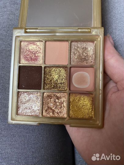Huda beauty gold лимитка палетка теней
