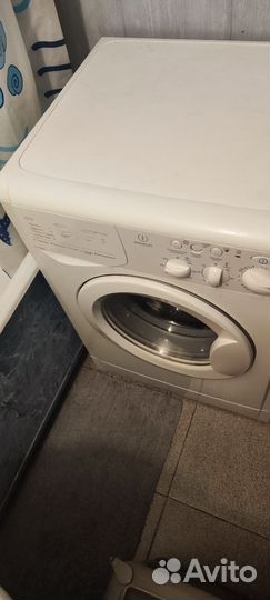 Стиральная машина indesit