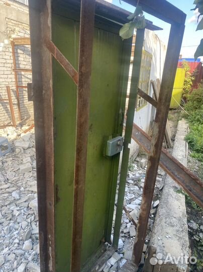 Дверь металлическая для гаража