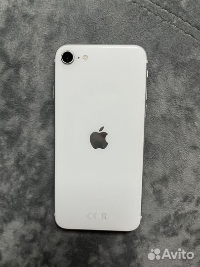 Телефон iPhone se 2020