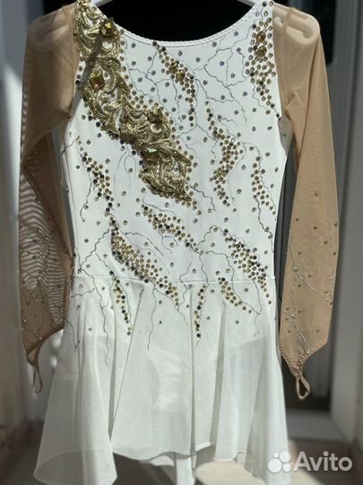 Платье для выступления по фигурному катанию