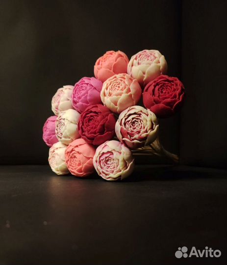 Букет - 13 Пионов из Настоящего Шоколада