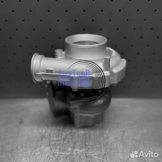 Турбина mercedes-benz 6.4L OM904LA