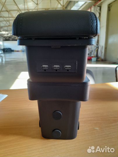 Подлокотник ford focus 2