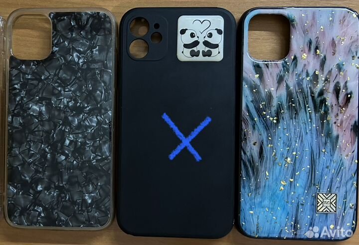 Чехлы на iPhone 11