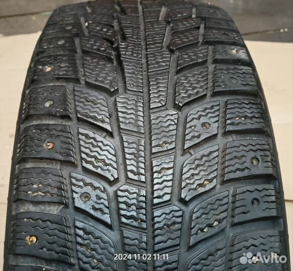 Michelin X-Ice North 215/55 R17 94T