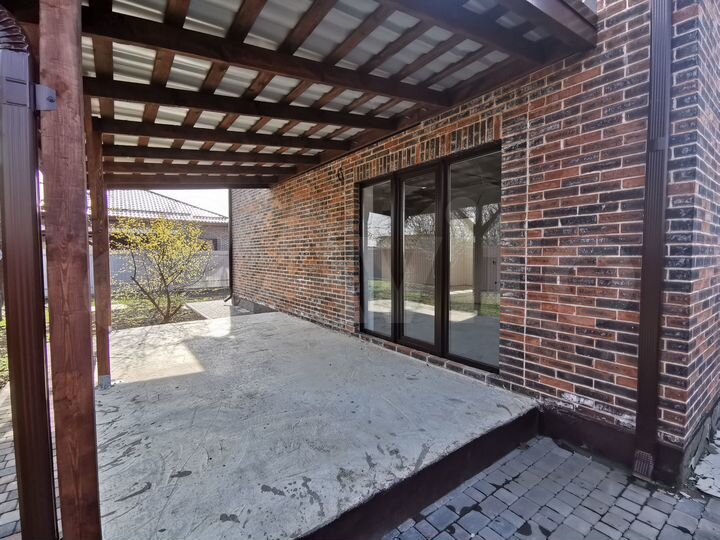 Дом 135 м² на участке 4 сот.