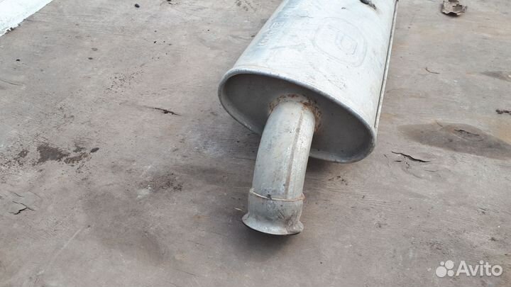 Задняя часть глушителя 2.3 ауди 80 90