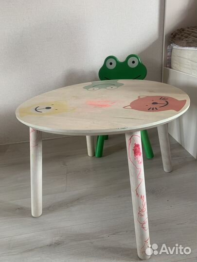 Детский стол и стул