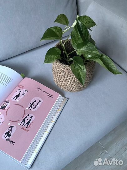 Вязаная корзина из джута. Ручная работа