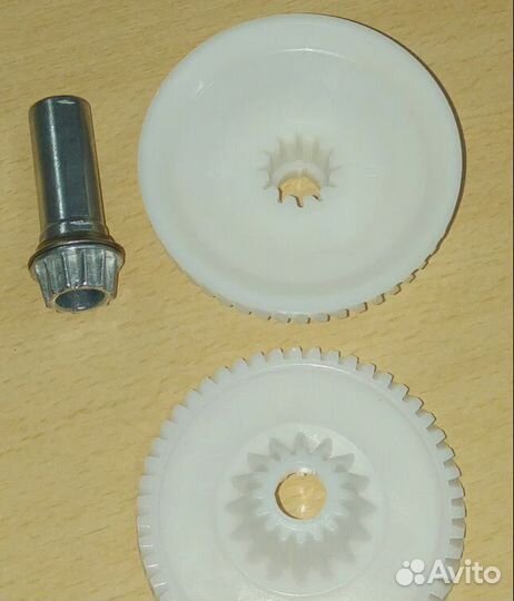 Orig. Шестерня для кухонного комбайна Bosch 006221