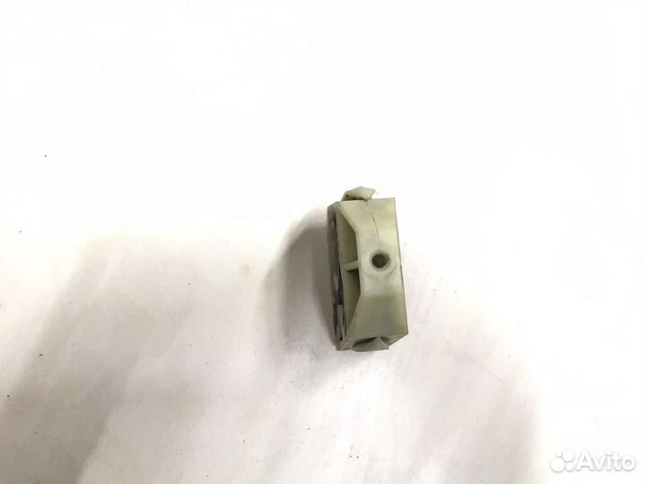 Кронштейн крепления радиатора Superb 2