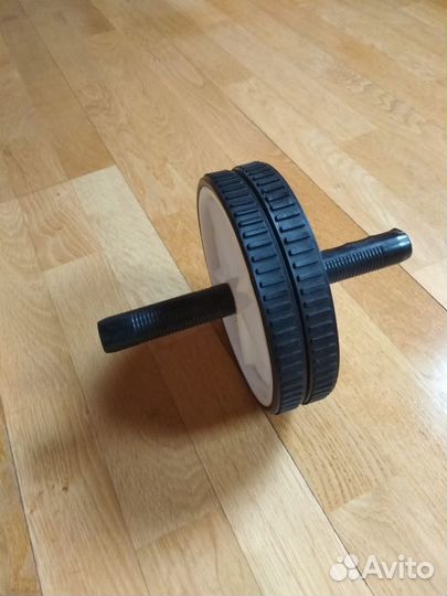 Гимнастическое колесо для пресса