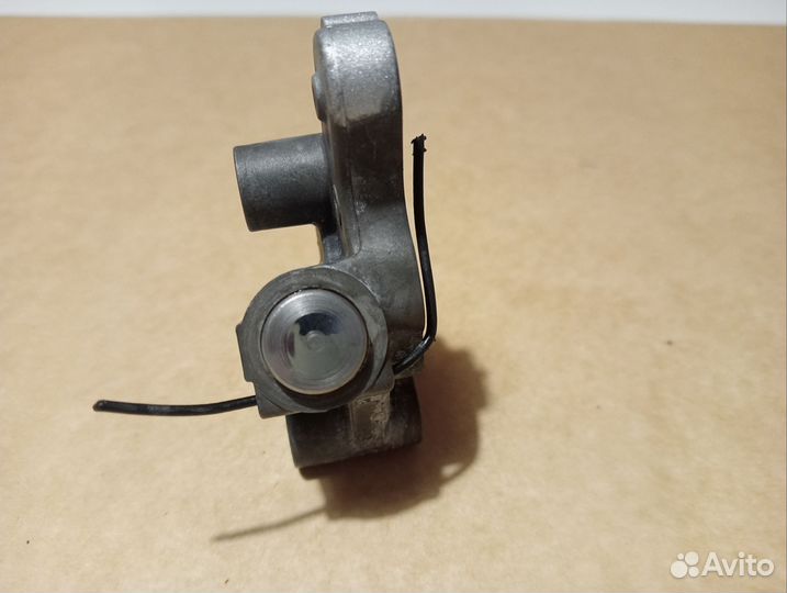 Натяжитель цепи грм Skoda/Volkswagen