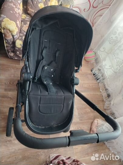 Коляска 3 в 1 с автолюлькой