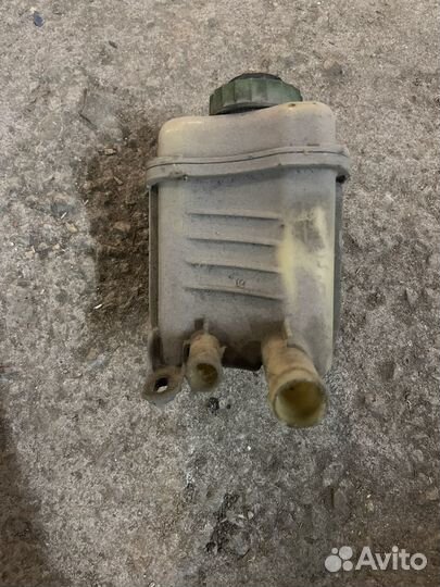 Бачок гур Porsche Audi Volkswagen