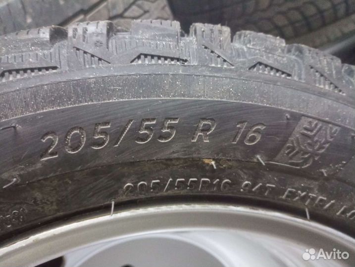 Michelin X-Ice North 4 205/55 R16