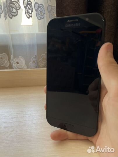 Телефон Samsung galaxy a7 2017
